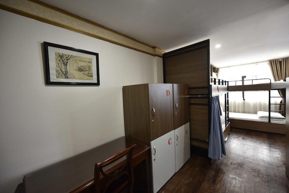 Hostel Ha Noi Cue Hub Hanoi